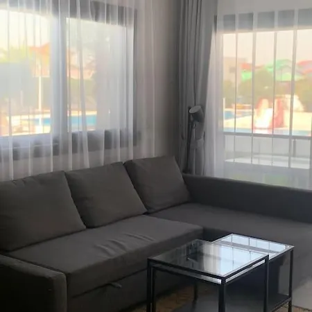 Helena в Caesar Blue Apartment Trikomo
